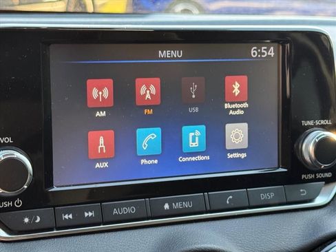 Certified 2024 Nissan Sentra S FWD image 22