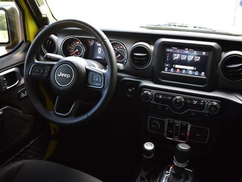 Used 2023 Jeep Wrangler Unlimited Sport AWD/4WD image 33