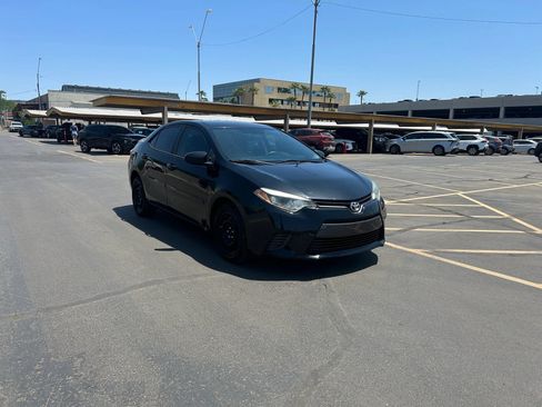 Used 2015 Toyota Corolla LE w/ Body Protection Package #1 FWD image 2