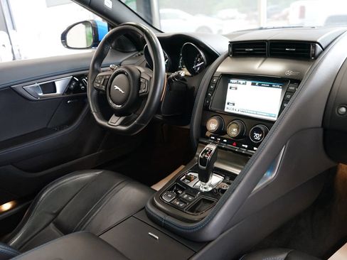 Used 2017 Jaguar F-TYPE S British Design Edition AWD/4WD image 12