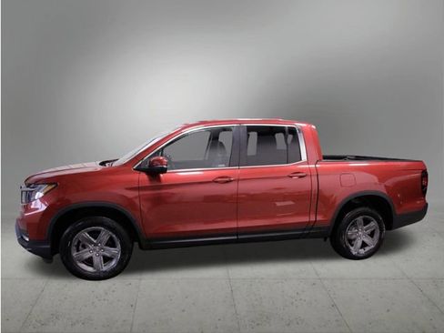 Certified 2023 Honda Ridgeline RTL image 3