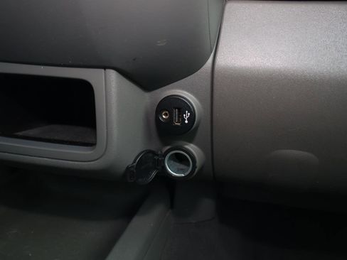 Used 2019 Nissan Frontier SV image 24