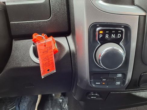 Used 2024 RAM 1500 Classic SLT AWD/4WD image 8