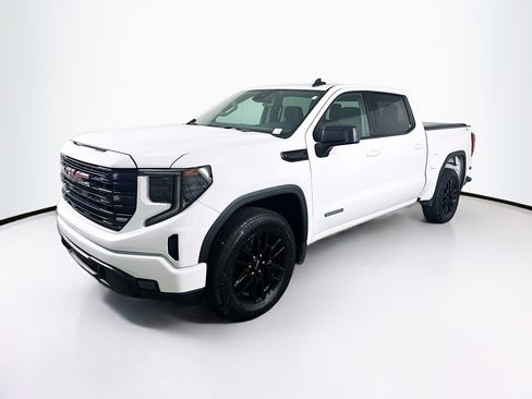 Used 2024 GMC Sierra 1500 Elevation AWD/4WD image 3