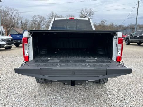 Used 2019 Ford F350 Lariat w/ Chrome Package image 17
