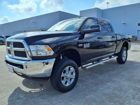Used 2016 RAM 2500 Tradesman w/ Chrome Appearance Group image 21