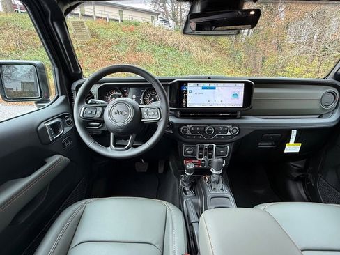 New 2026 Jeep Gladiator Mojave image 13