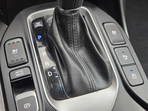 Used 2017 Hyundai Santa Fe Limited image 23