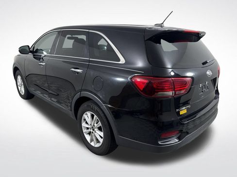 Used 2019 Kia Sorento FWD image 5