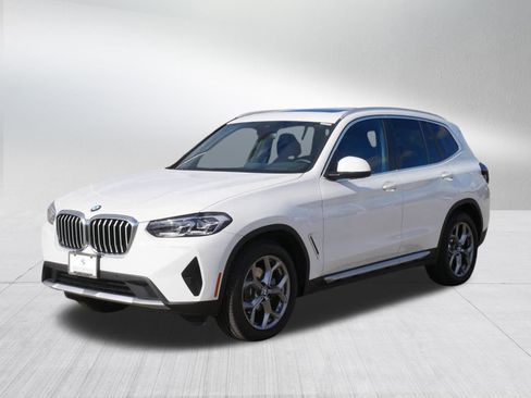 Certified 2024 BMW X3 xDrive30i w/ Premium Package w/ZPA image 3