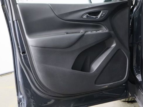 Used 2023 Chevrolet Equinox LT FWD image 20