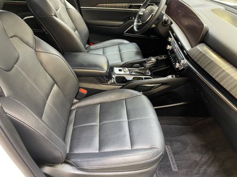 Used 2024 Kia Telluride SX w/ Towing Package image 26