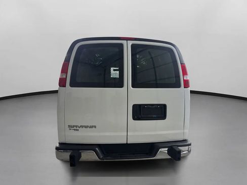 Used 2022 GMC Savana 2500 w/ Driver Convenience Package RWD image 8