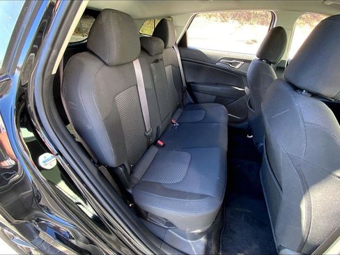 Used 2023 Kia Sportage LX image 21