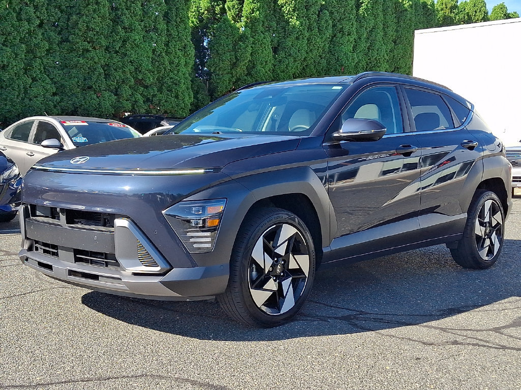 Used 2024 Hyundai Kona Limited AWD/4WD image 3