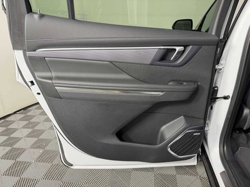 New 2026 Buick Enclave Sport Touring w/ Power Package image 22