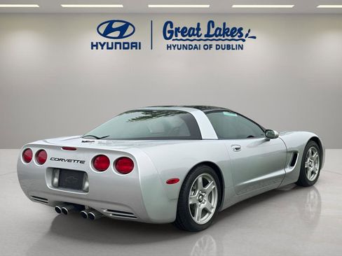 Used 1998 Chevrolet Corvette Coupe w/ Memory Pkg RWD image 5