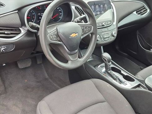 Used 2023 Chevrolet Malibu LS FWD image 10