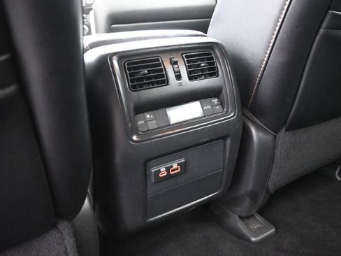 Used 2019 Nissan Pathfinder SV w/ Rock Creek Edition FWD image 13