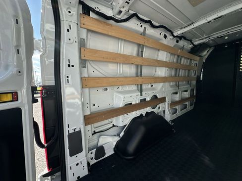 Used 2024 Ford Transit 250 Low Roof w/ Exterior Upgrade Package image 27