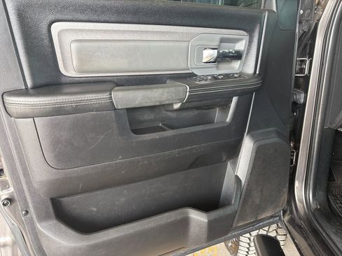 Used 2017 RAM 2500 Power Wagon w/ Luxury Group image 9