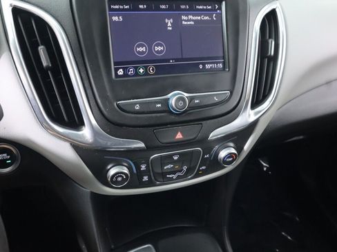 Used 2021 Chevrolet Equinox LT FWD image 15