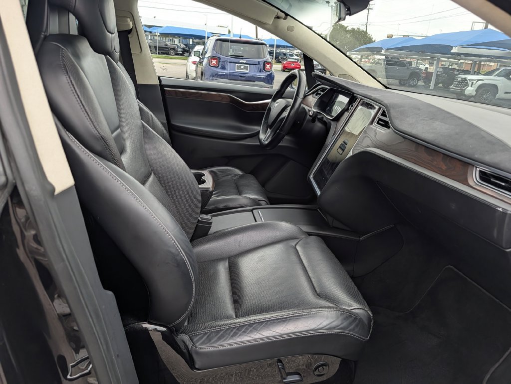 Used 2016 Tesla Model X P90D AWD/4WD image 32