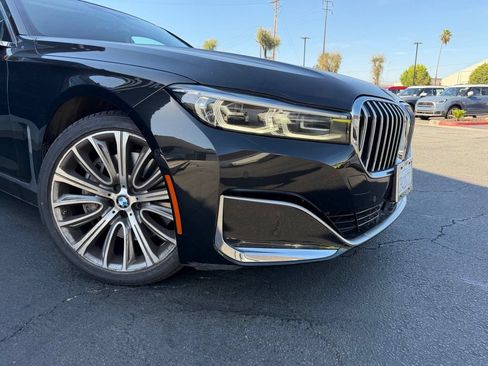 Used 2022 BMW 750i xDrive AWD/4WD image 8