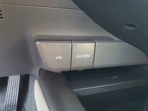 Used 2023 Toyota Camry SE w/ Cold Weather Package image 29