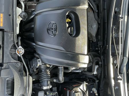 Used 2018 Toyota Yaris iA image 27