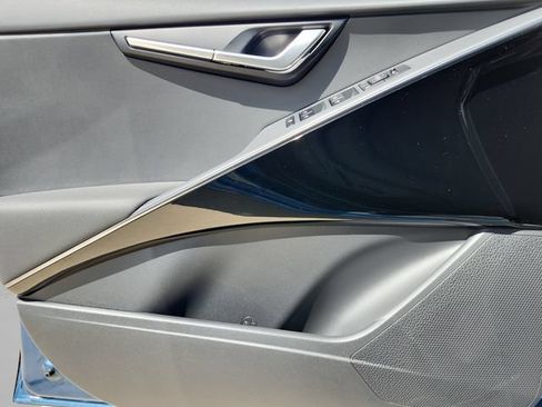 Certified 2026 Kia Niro Wind FWD image 31