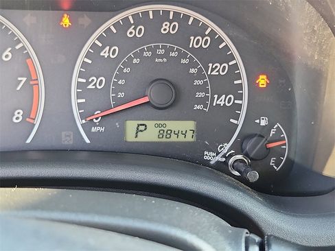 Used 2013 Toyota Corolla L image 19