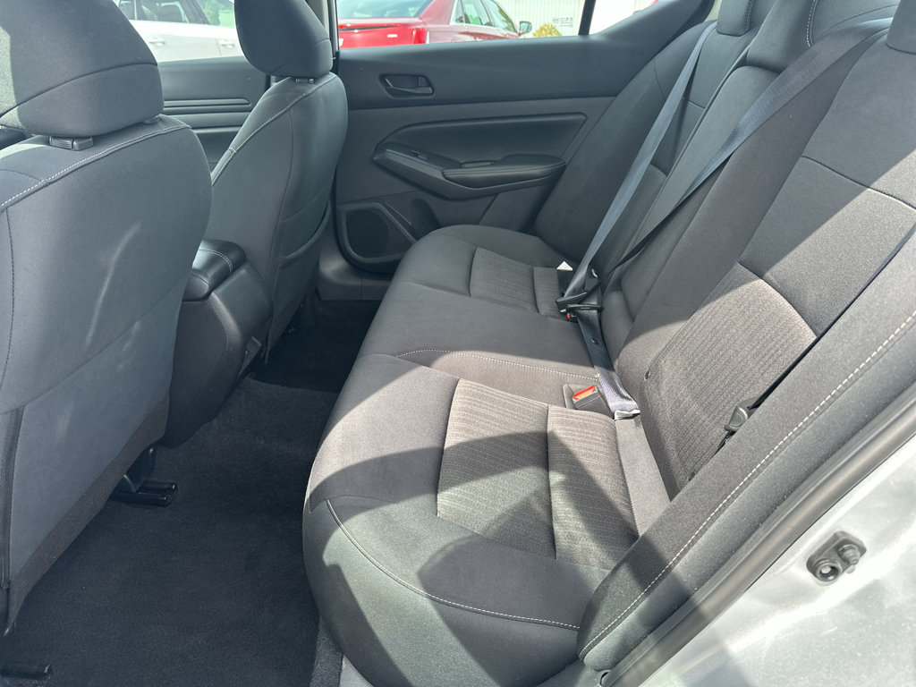 Used 2024 Nissan Altima 2.5 SV FWD image 16
