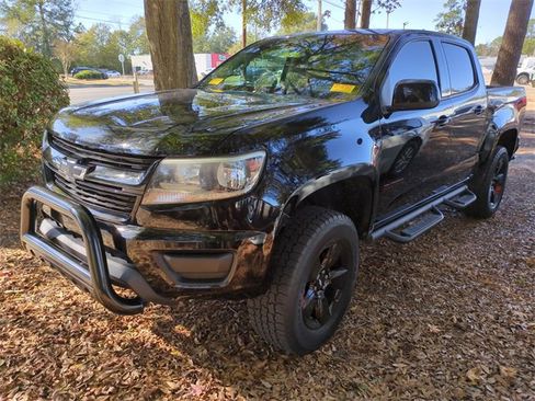 Used 2019 Chevrolet Colorado LT w/ Redline Special Edition image 3