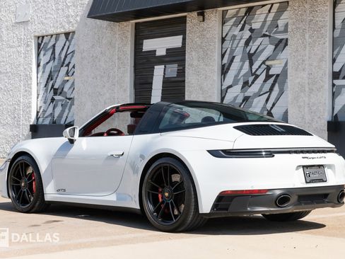 Used 2022 Porsche 911 Targa 4 GTS image 11