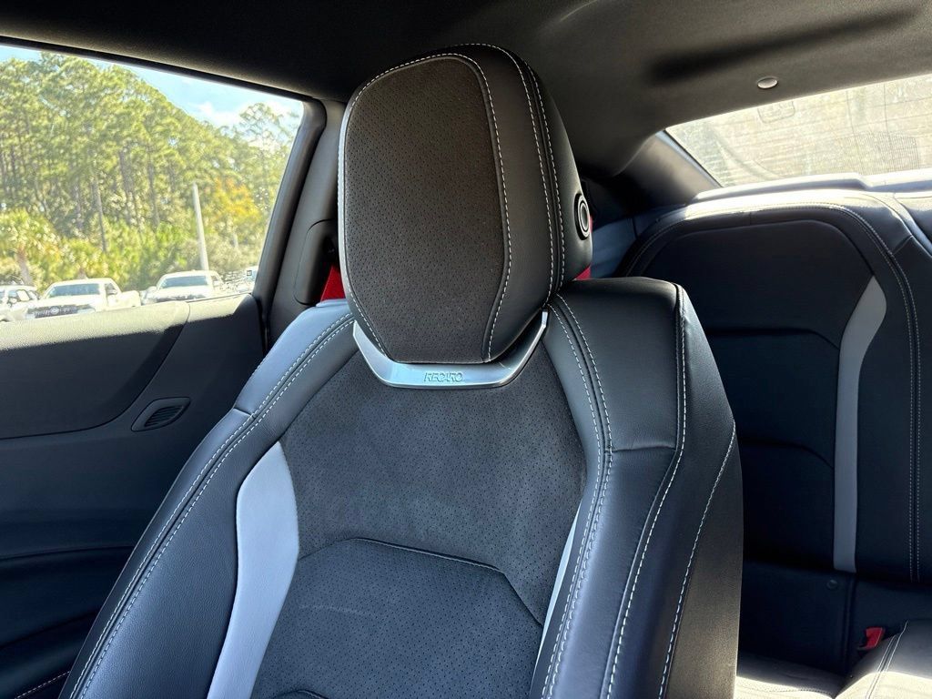 Used 2022 Chevrolet Camaro SS RWD image 17