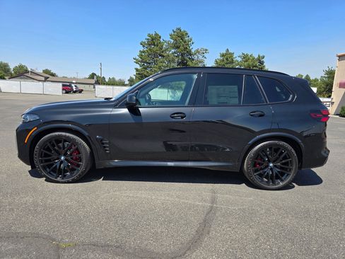New 2026 BMW X5 xDrive40i w/ M Sport Package AWD/4WD image 3