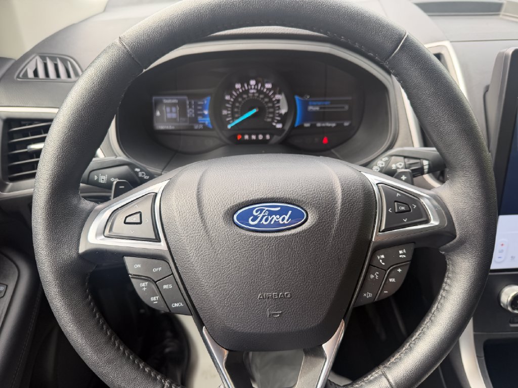 Certified 2024 Ford Edge SEL AWD/4WD image 17