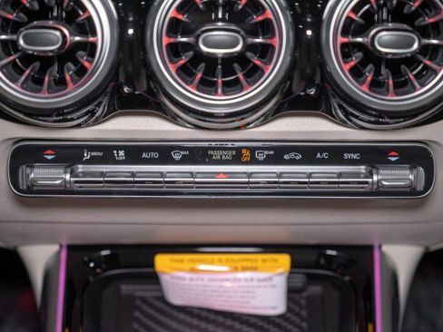 New 2026 Mercedes-Benz GLB 250 image 17