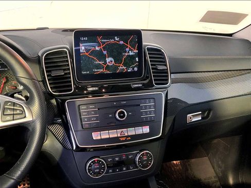 Used 2019 Mercedes-Benz GLE 43 AMG 4MATIC image 16