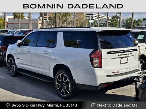 Used 2023 Chevrolet Suburban RST w/ Luxury Package image 4