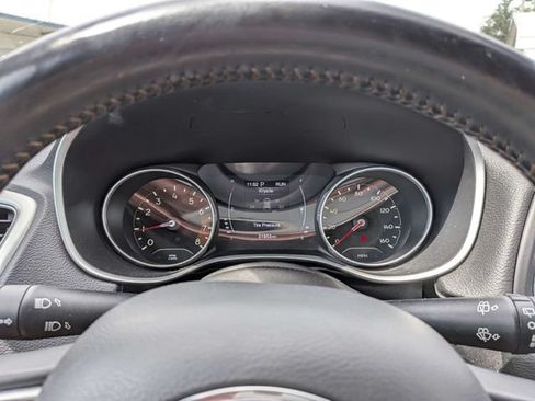 Used 2020 Jeep Compass Latitude AWD/4WD image 29