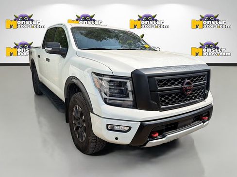 Used 2024 Nissan Titan PRO-4X w/ Pro-4x Convenience Package image 3