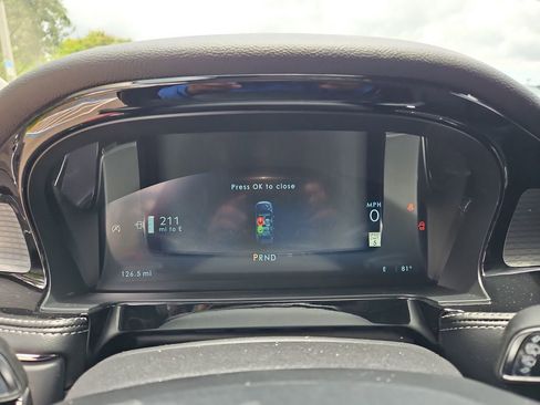 New 2025 Lincoln Corsair FWD w/ Equipment Group 101A image 21