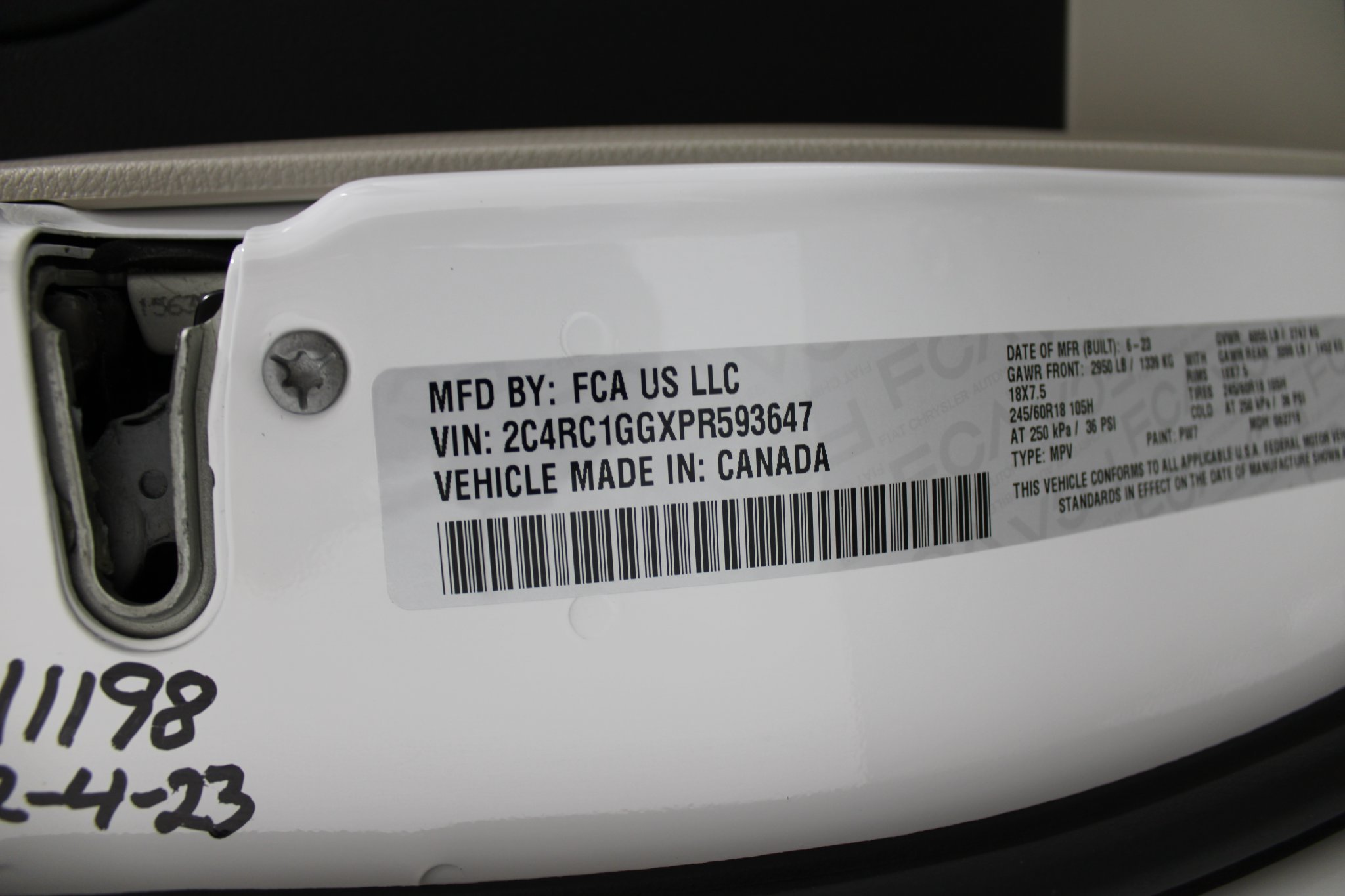 Used 2023 Chrysler Pacifica Limited FWD image 49