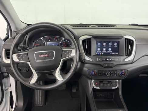 Used 2023 GMC Terrain SLE w/ Driver Convenience Package AWD/4WD image 3