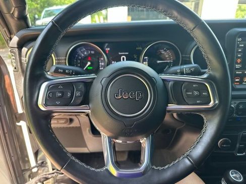 Used 2023 Jeep Wrangler Unlimited Sahara w/ Cold Weather Group AWD/4WD image 21
