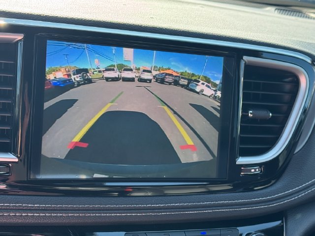 New 2027 Chrysler Pacifica Select FWD image 49