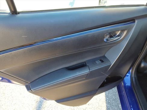 Used 2019 Toyota Corolla SE w/ SE Premium Package image 20