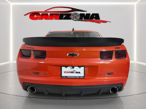 Used 2011 Chevrolet Camaro SS RWD image 8